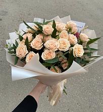 Букет Кремовые розы Латте в Степном озере