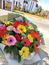 Букет цветов из:  Герберы #REPLACE_PRED# Степном озере